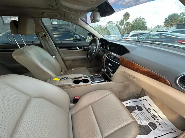 WDDGF8AB2EA956079 - 2014 MERCEDES-BENZ C 300 4MATIC WHITE photo 5