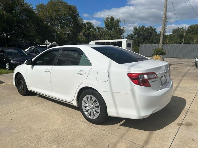 4T1BF1FK5CU166609 - 2012 TOYOTA CAMRY BASE WHITE photo 3