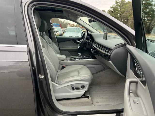 WA1VAAF74KD002823 - 2019 AUDI Q7 PRESTIGE GRAY photo 5
