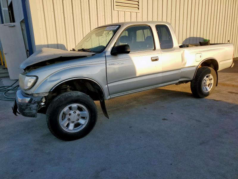 2000 TOYOTA TACOMA XTRACAB PRERUNNER, 