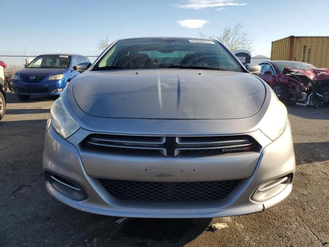 1C3CDFAA1GD519724 - 2016 DODGE DART SE 银色 照片 5