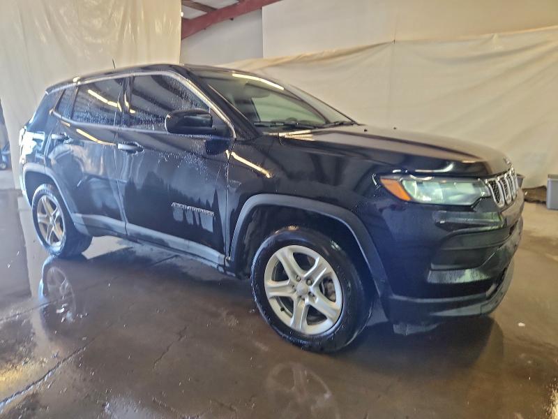 3C4NJDAN5PT570268 - 2023 JEEP COMPASS SPORT Чорний фото 4