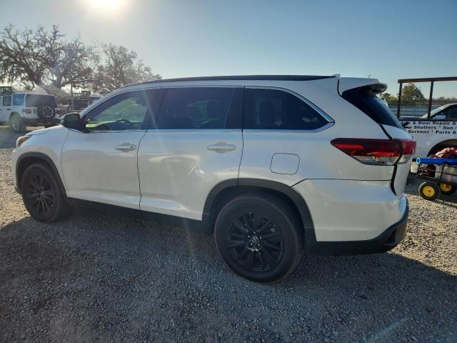 5TDKZRFH4KS573659 - 2019 TOYOTA HIGHLANDER SE WHITE photo 2