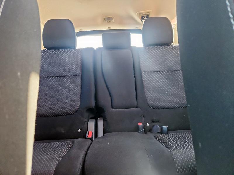 JA4AD2A33HZ064368 - 2017 MITSUBISHI OUTLANDER ES RED photo 10