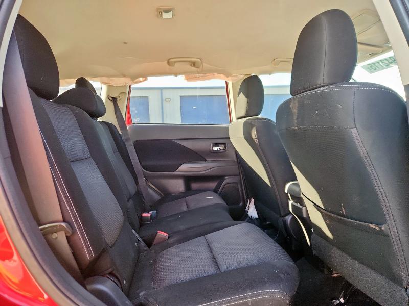 JA4AD2A33HZ064368 - 2017 MITSUBISHI OUTLANDER ES RED photo 11