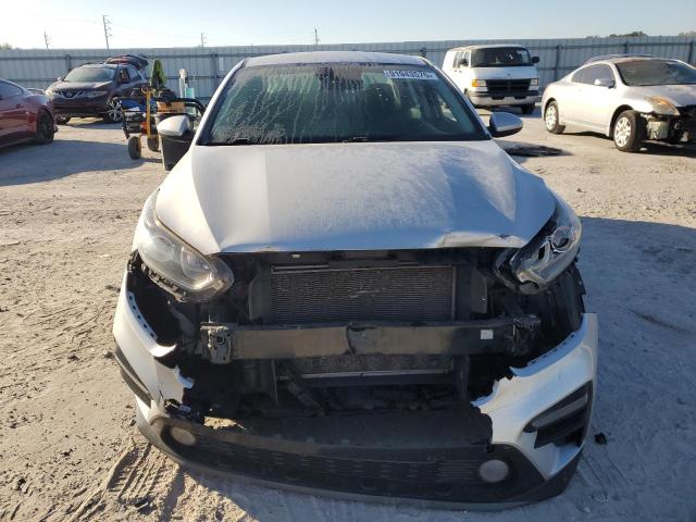 3KPF24ADXKE029626 - 2019 KIA FORTE FE 银色 照片 5