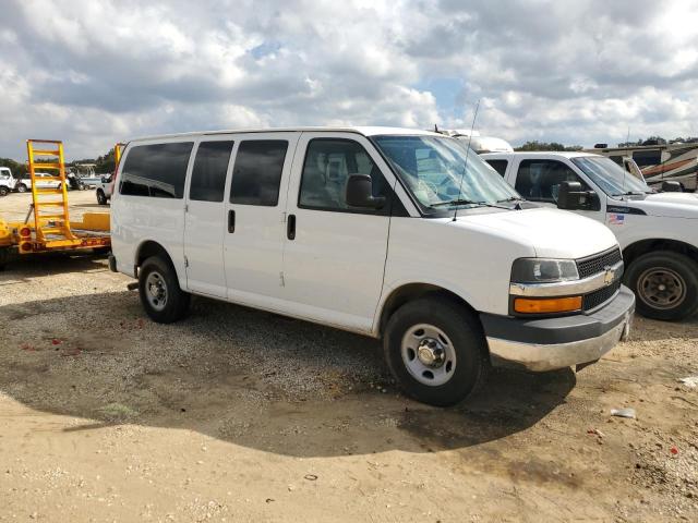 1GNZGYFG3F1163029 - 2015 CHEVROLET EXPRESS G3 LT WHITE photo 4