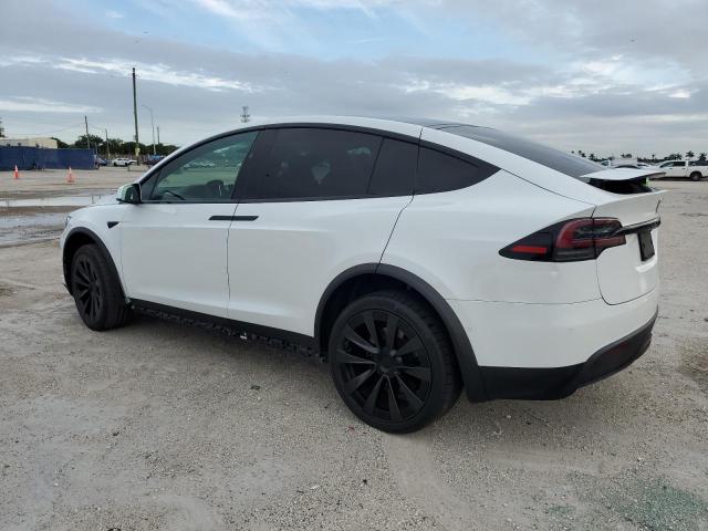 7SAXCBE63NF357327 - 2022 TESLA MODEL X WHITE photo 2