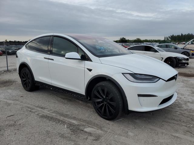 7SAXCBE63NF357327 - 2022 TESLA MODEL X WHITE photo 4