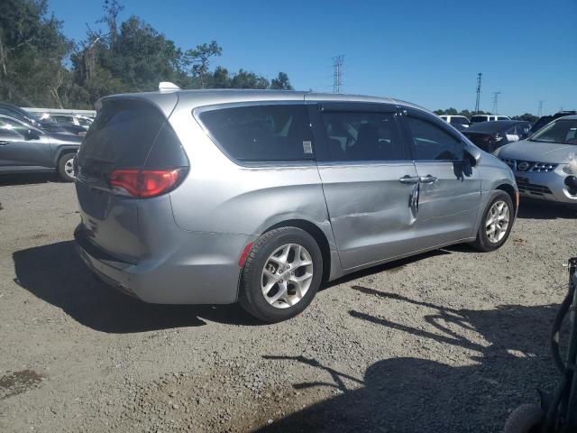 2C4RC1FG8KR610424 - 2019 CHRYSLER PACIFICA TOURING PLUS SILVER photo 3