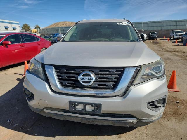 5N1DR2MN4JC604820 - 2018 NISSAN PATHFINDER S Сріблястий фото 5