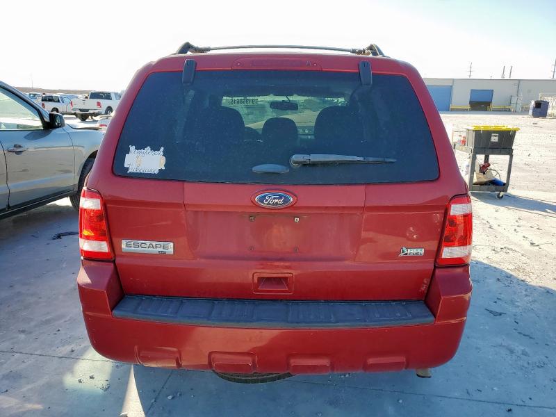 1FMCU9DG8BKB02369 - 2011 FORD ESCAPE XLT RED photo 6