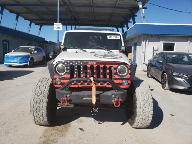 1C4BJWDG8FL563207 - 2015 JEEP WRANGLER U SPORT WHITE photo 5