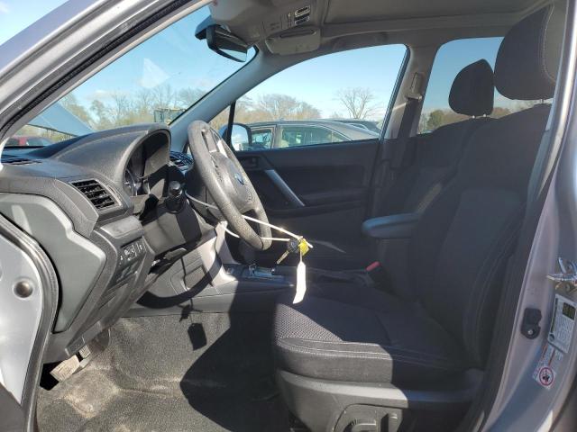 JF2SJAGC7HH435625 - 2017 SUBARU FORESTER 2.5I PREMIUM SILVER photo 7