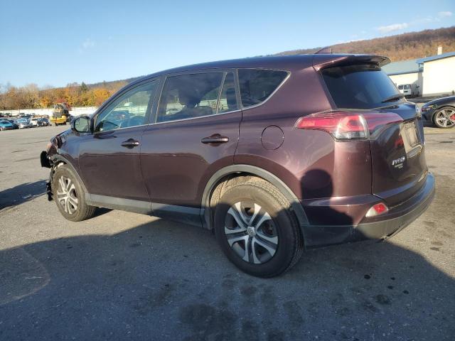 2T3BFREV8JW744829 - 2018 TOYOTA RAV4 LE Lila Foto 2