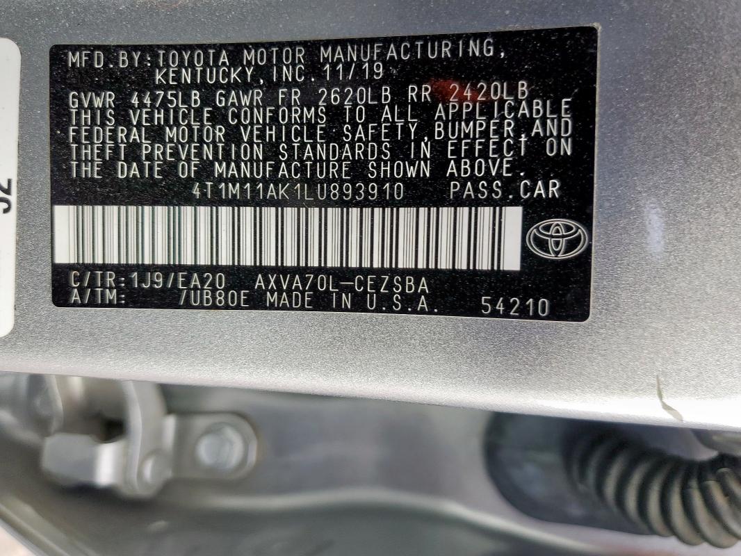 4T1M11AK1LU893910 - 2020 TOYOTA CAMRY SE SILVER photo 12