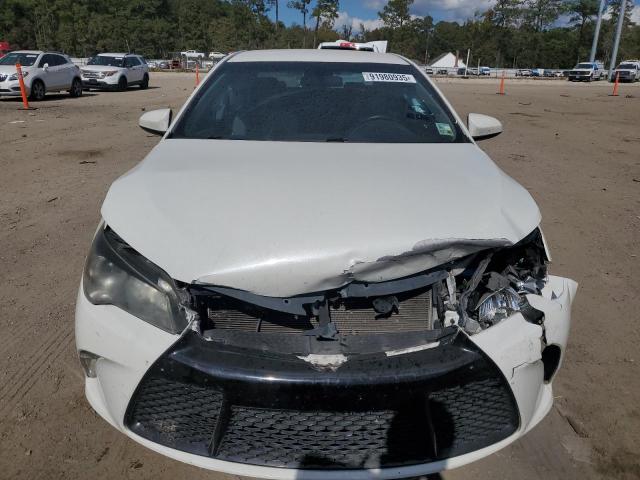 4T1BF1FK2GU133699 - 2016 TOYOTA CAMRY LE WHITE photo 5
