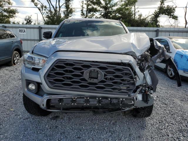 3TMCZ5AN0LM319748 - 2020 TOYOTA TACOMA DOUBLE CAB Gümüş foto 5