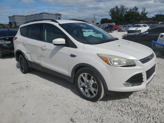 1FMCU0GX5EUD29521 - 2014 FORD ESCAPE SE 白色 照片 4