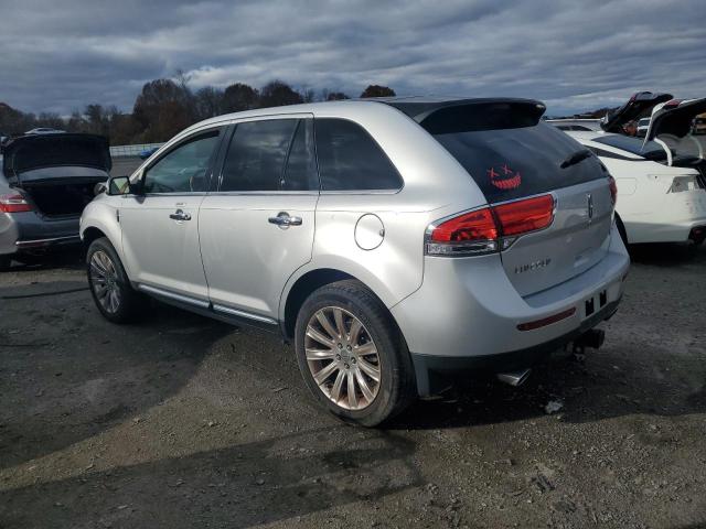 2LMDJ6JK5DBL46227 - 2013 LINCOLN MKX 银色 照片 2