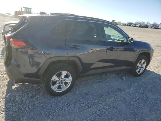 2T3W1RFV5MW143963 - 2021 TOYOTA RAV4 XLE BLUE photo 3