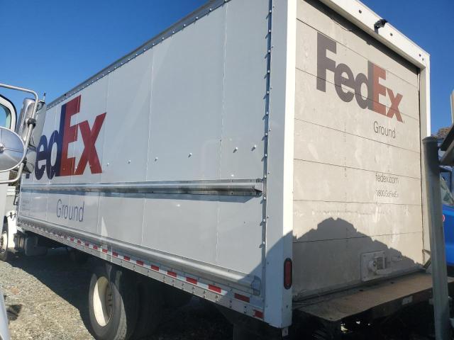 1FVACWDC46HV90074 - 2006 FREIGHTLINER M2 106 MEDIUM DUTY WHITE photo 2