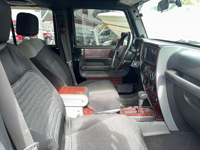 1J4GA59167L206267 - 2007 JEEP WRANGLER SAHARA 黑色 照片 5