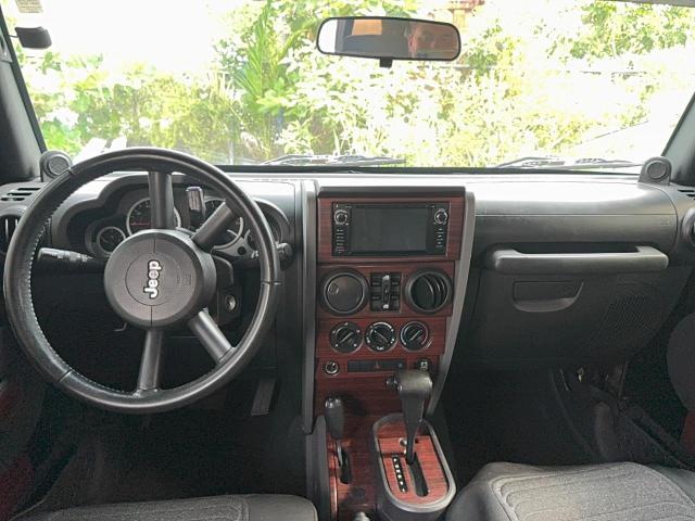 1J4GA59167L206267 - 2007 JEEP WRANGLER SAHARA 黑色 照片 9