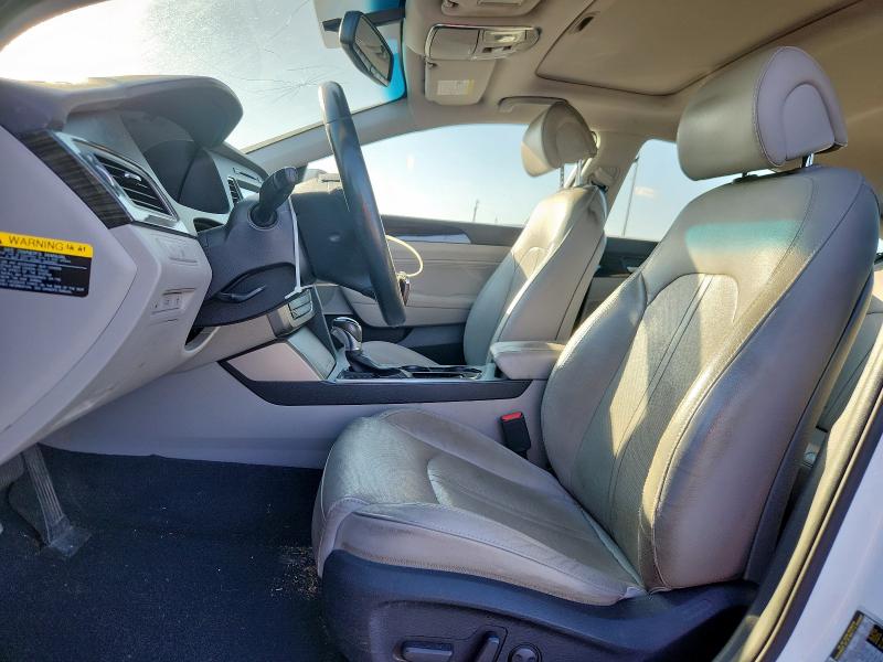 5NPE34AFXHH470879 - 2017 HYUNDAI SONATA SPORT WHITE photo 7