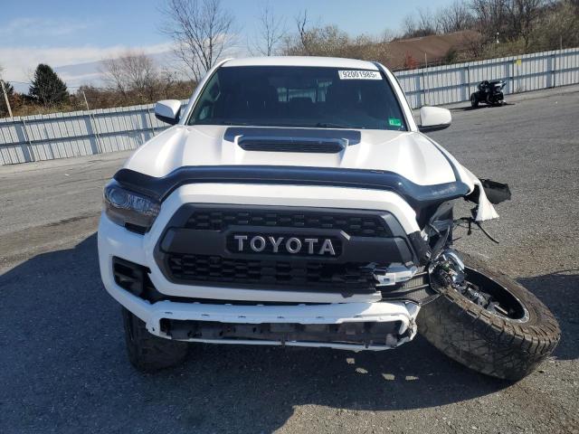 5TFCZ5ANXHX056301 - 2017 TOYOTA TACOMA DOUBLE CAB თეთრი ფოტო 5