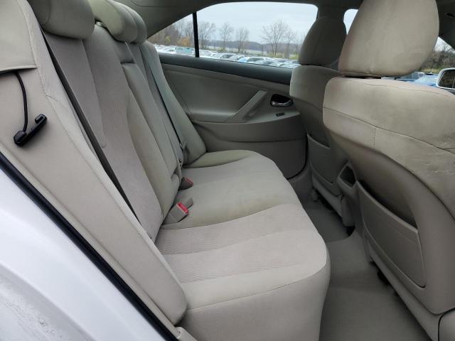 4T1BF3EK9AU537085 - 2010 TOYOTA CAMRY BASE WHITE photo 10