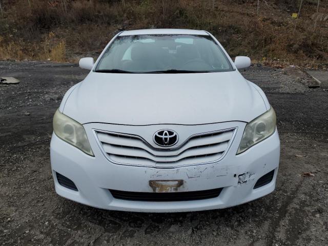 4T1BF3EK9AU537085 - 2010 TOYOTA CAMRY BASE WHITE photo 5
