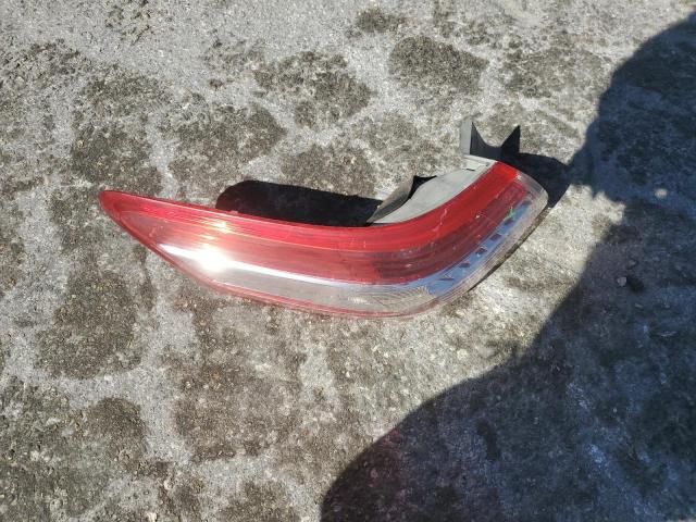 4T4BF3EK4BR118780 - 2011 TOYOTA CAMRY BASE RED photo 12