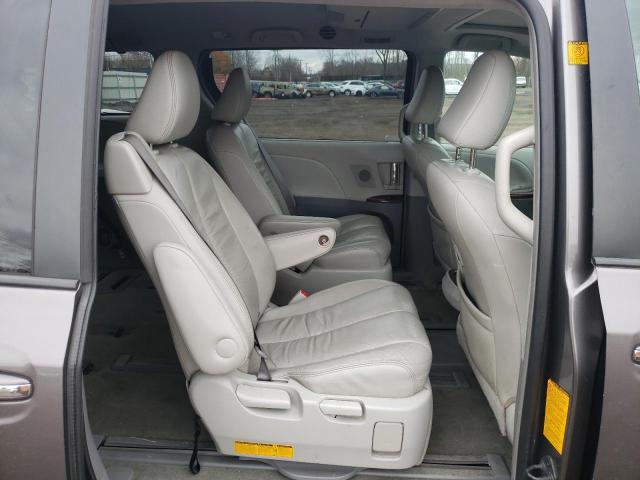 5TDDK3DC7BS025818 - 2011 TOYOTA SIENNA XLE GRAY photo 11