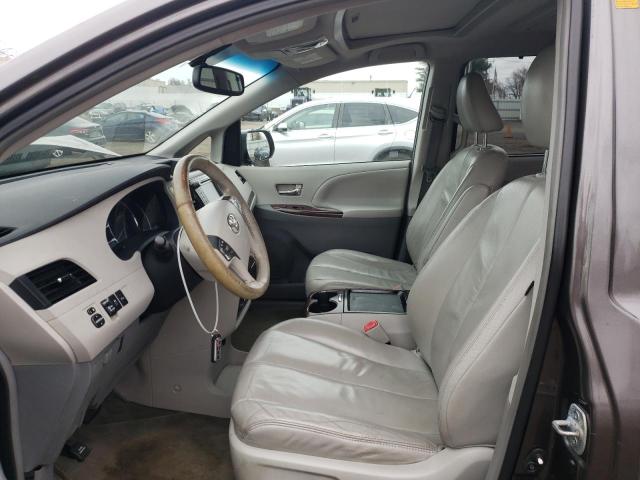 5TDDK3DC7BS025818 - 2011 TOYOTA SIENNA XLE GRAY photo 7