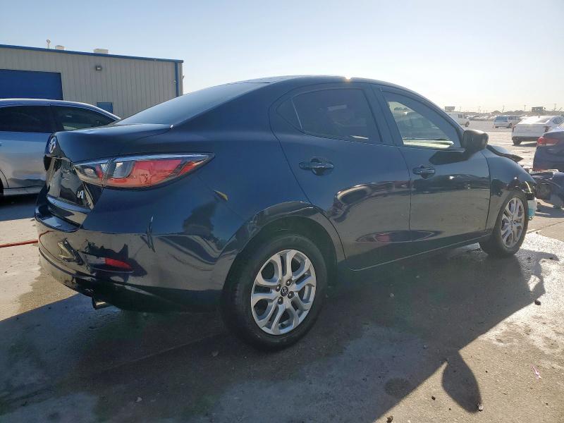 3MYDLBYV8JY313701 - 2018 TOYOTA YARIS IA ლურჯი ფოტო 3