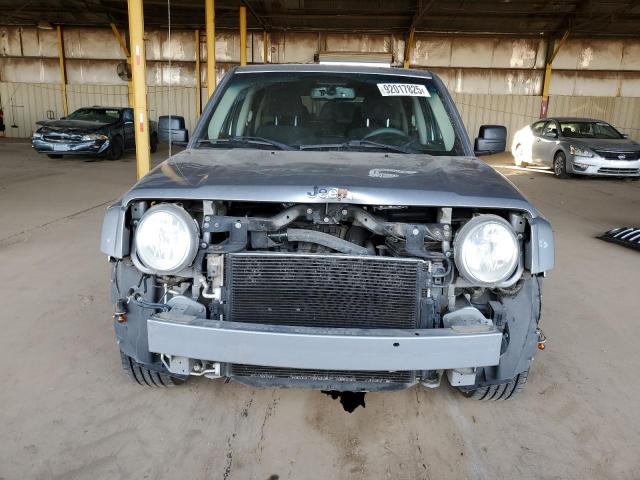 1C4NJPBA6HD137644 - 2017 JEEP PATRIOT SPORT 银色 照片 5