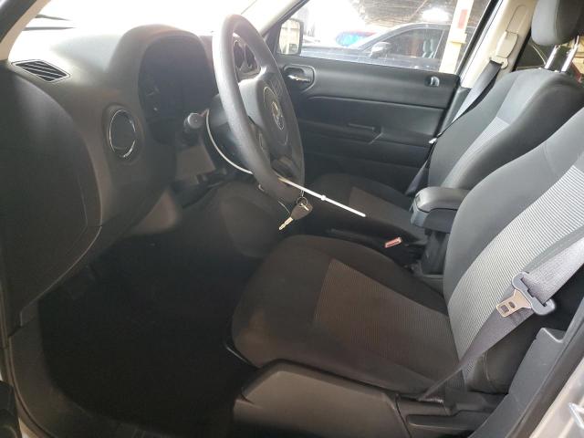 1C4NJPBA6HD137644 - 2017 JEEP PATRIOT SPORT 银色 照片 7