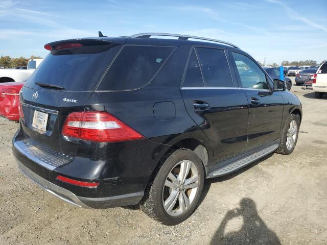 4JGDA5HB8FA557741 - 2015 MERCEDES-BENZ ML 350 4MATIC BLACK photo 3