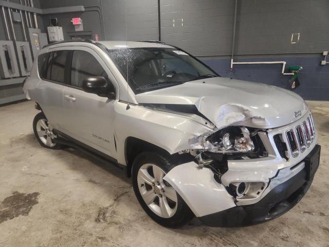 1C4NJDBB8DD272108 - 2013 JEEP COMPASS SPORT 灰色 照片 4