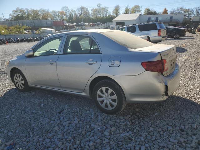 2T1BU4EE3AC339545 - 2010 TOYOTA COROLLA BASE SILVER photo 2