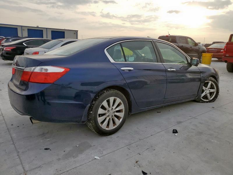 1HGCR2F74FA073704 - 2015 HONDA ACCORD EX BLUE photo 3