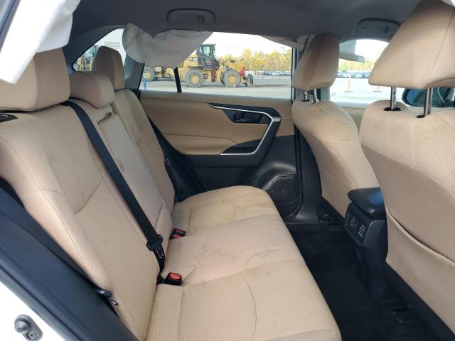 2T3H1RFVXNC190059 - 2022 TOYOTA RAV4 LE WHITE photo 11