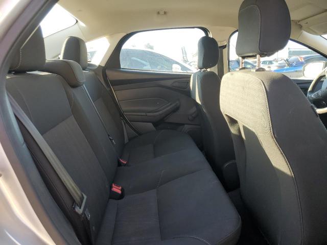 1FADP3E20JL292294 - 2018 FORD FOCUS S SILVER photo 10