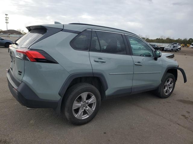 2T3P1RFV9PW343141 - 2023 TOYOTA RAV4 XLE GRAY photo 3