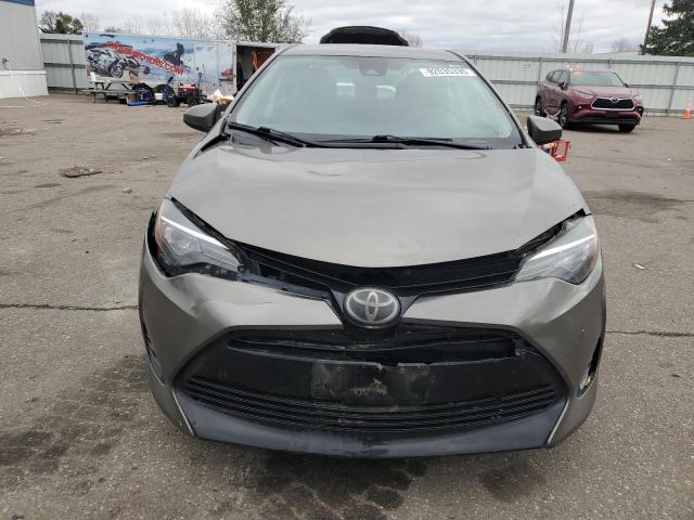 2T1BURHEXHC774081 - 2017 TOYOTA COROLLA L BROWN photo 5