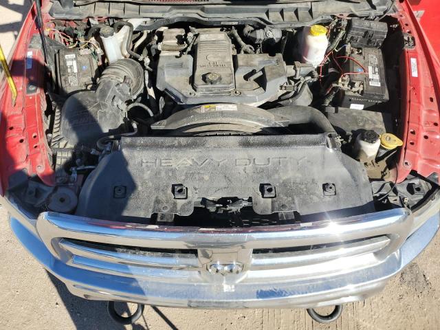 3C7WRMDL5JG375572 - 2018 RAM 5500 Красный фото 11