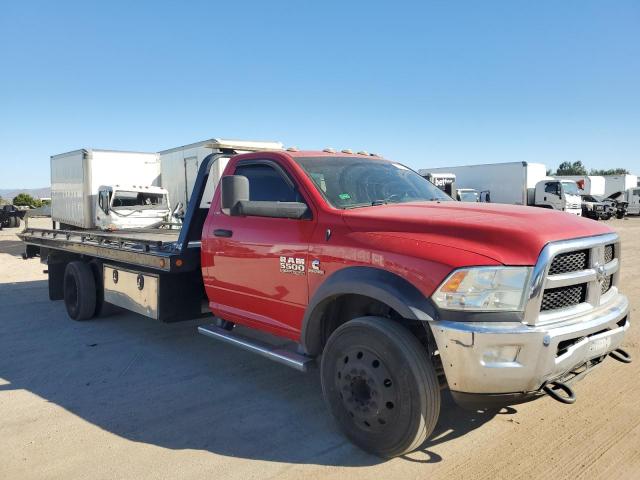 3C7WRMDL5JG375572 - 2018 RAM 5500 Красный фото 4
