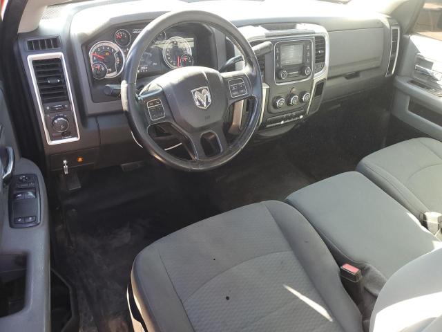 3C7WRMDL5JG375572 - 2018 RAM 5500 Красный фото 8