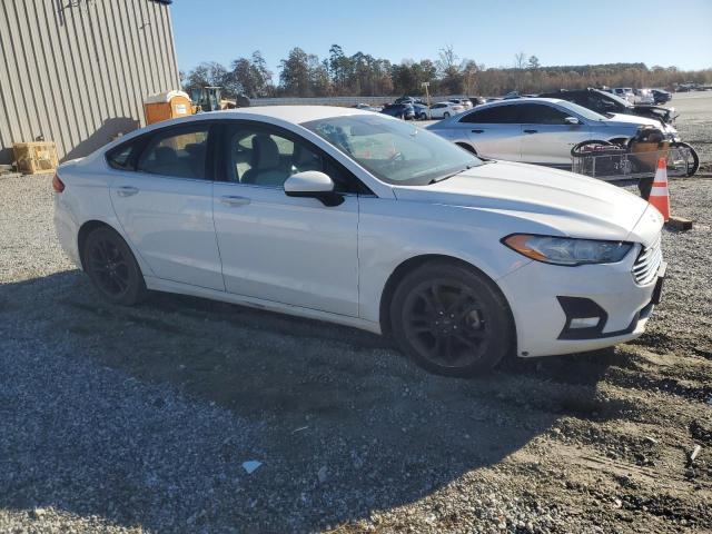3FA6P0HD4KR170982 - 2019 FORD FUSION SE 白色 照片 4